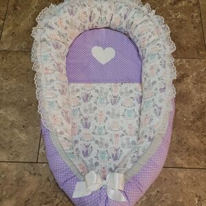 Handcrafted Babynest Lounger